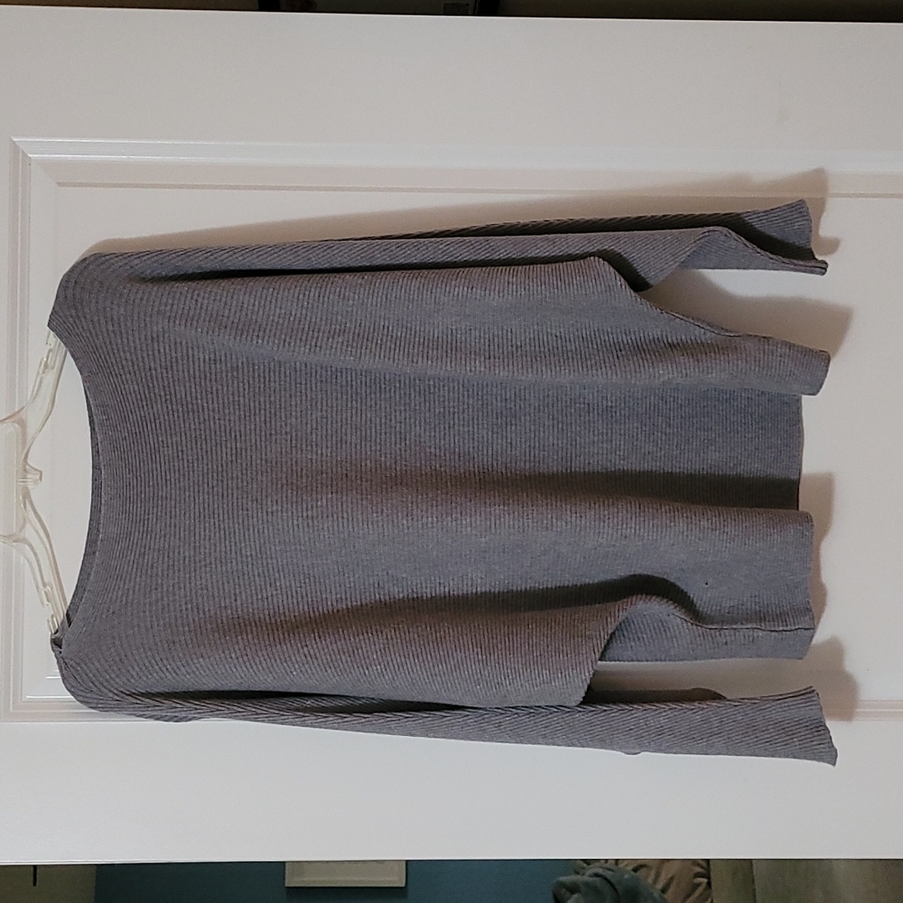 Oversides Sweater